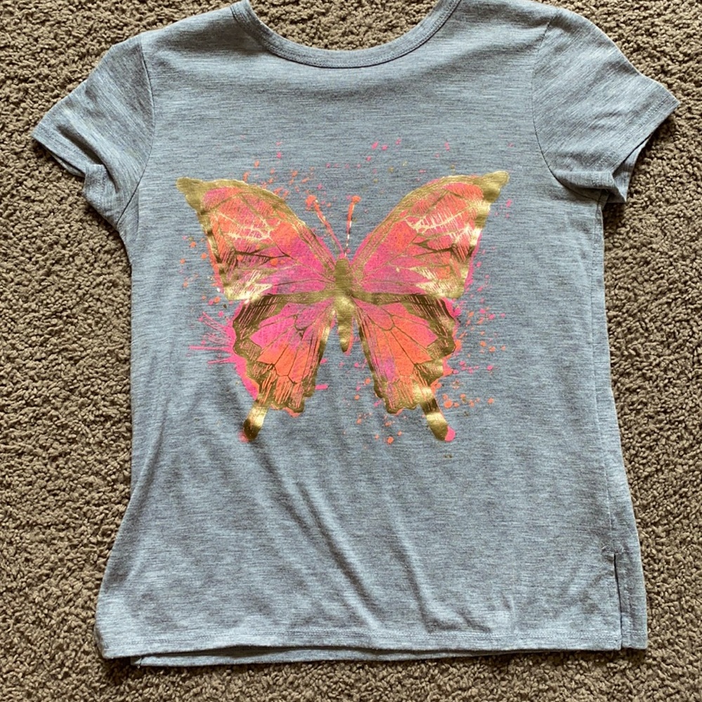 Butterfly gray t shirt